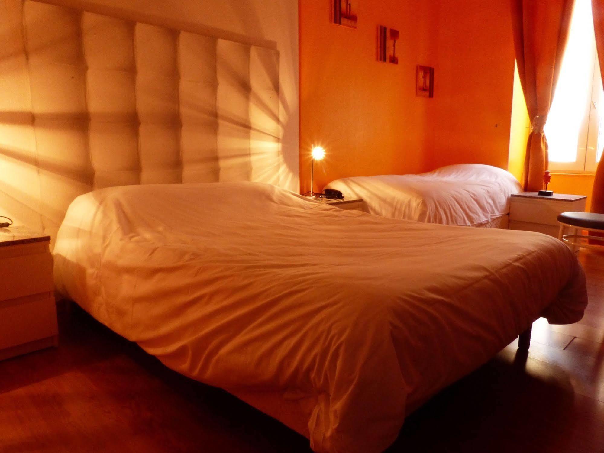 Logis Hotel Au Croissant Buzançais Zewnętrze zdjęcie